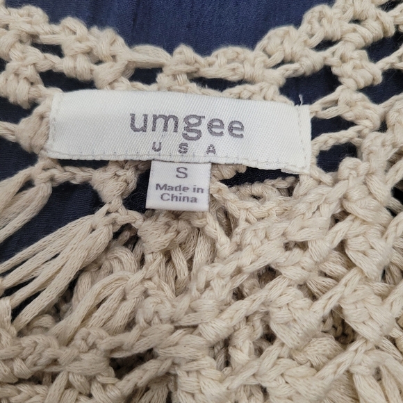 Umgee Chevron Crochet Bohemian Blouse Women Size Small Long Sleeve - Picture 3 of 7